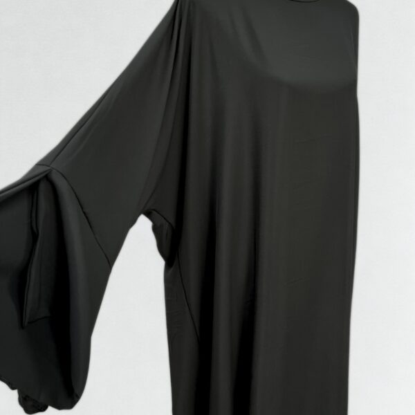 Abaya en Soie de Médine – Taille Unique (1m60 à 1m70)